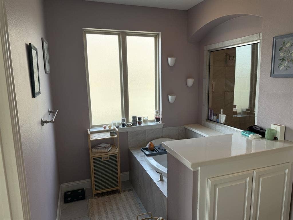 Master Bed/bath and office space