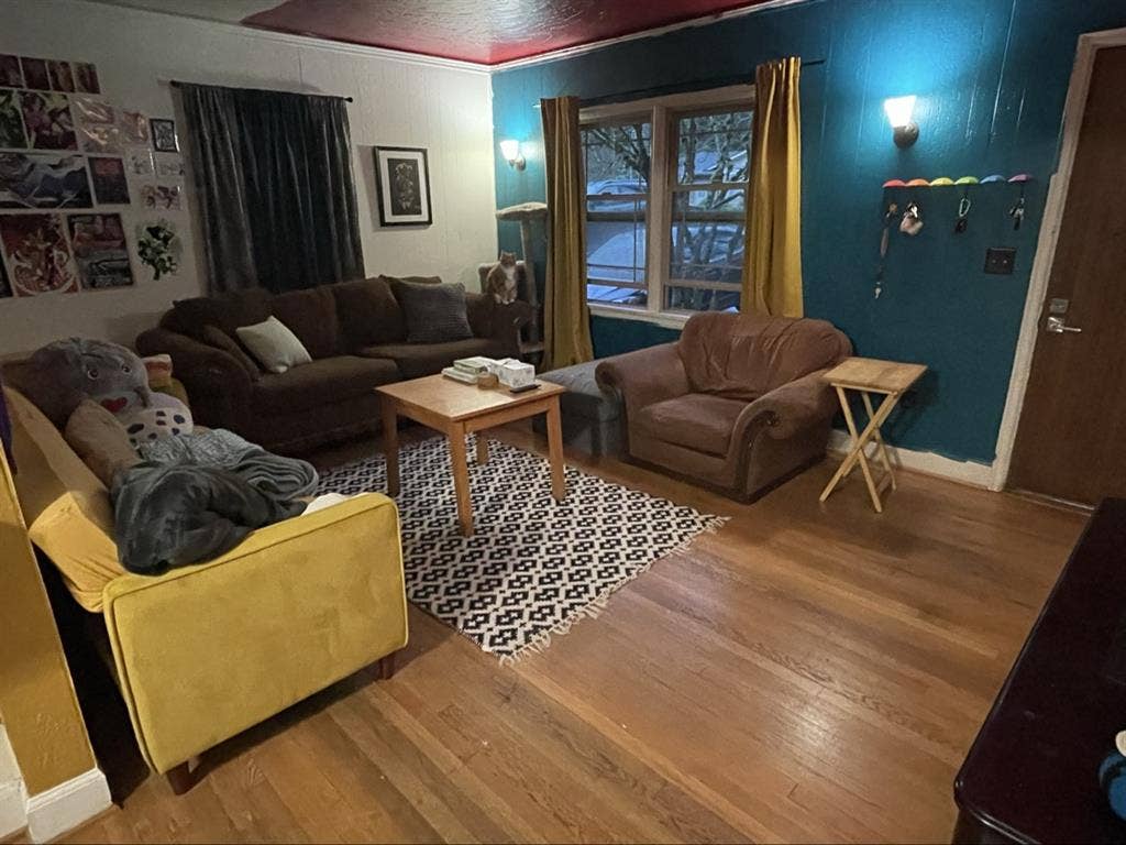 Bedroom and loft in Queer house