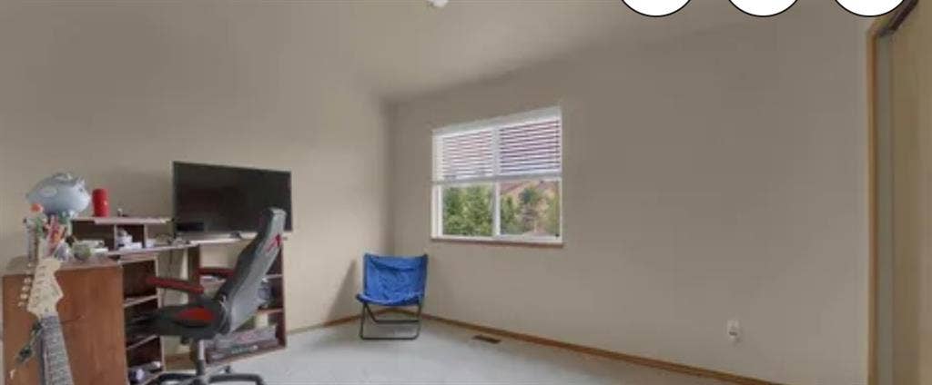 Looking for someone to rent a room