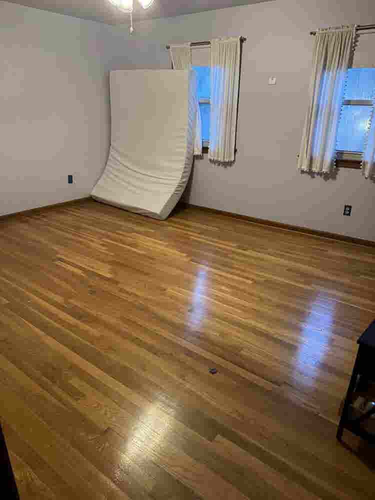 Room in quiet waterfront house