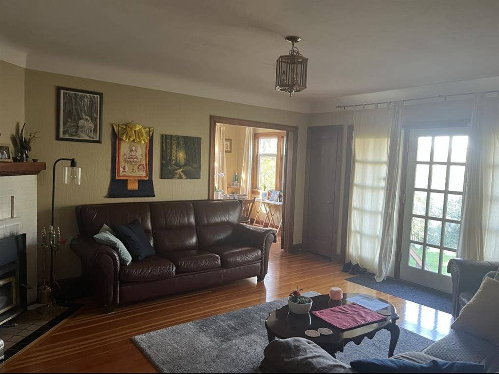 Room for Rent in Peaceful 3BR Home