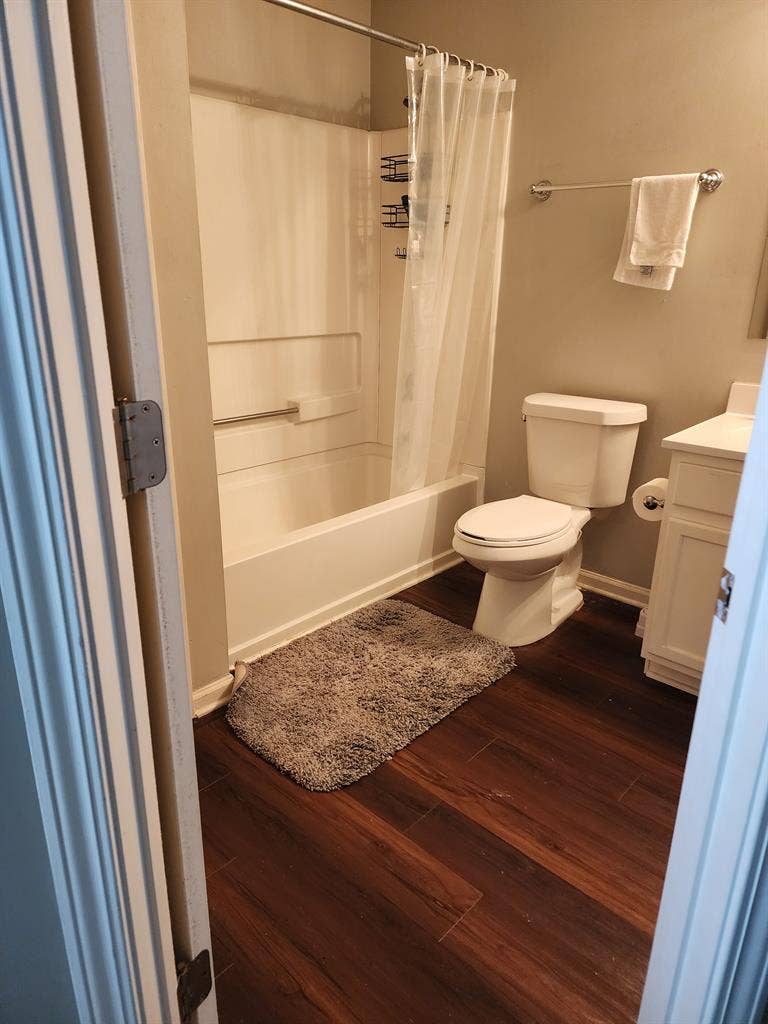 Nice quiet clean home nice neighbor