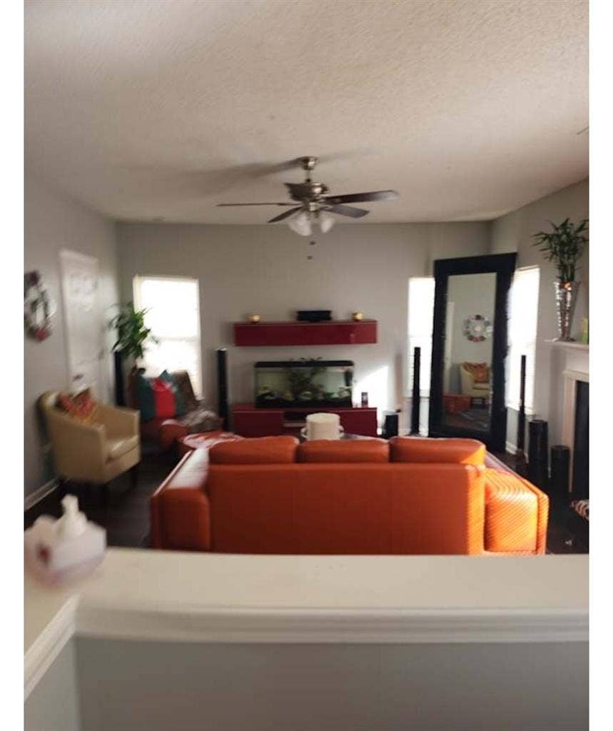 Available Now Nice Quiet Clean