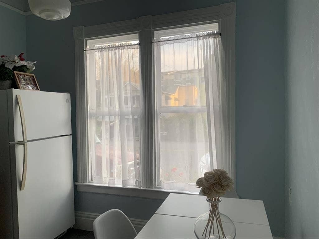 Room For Rent