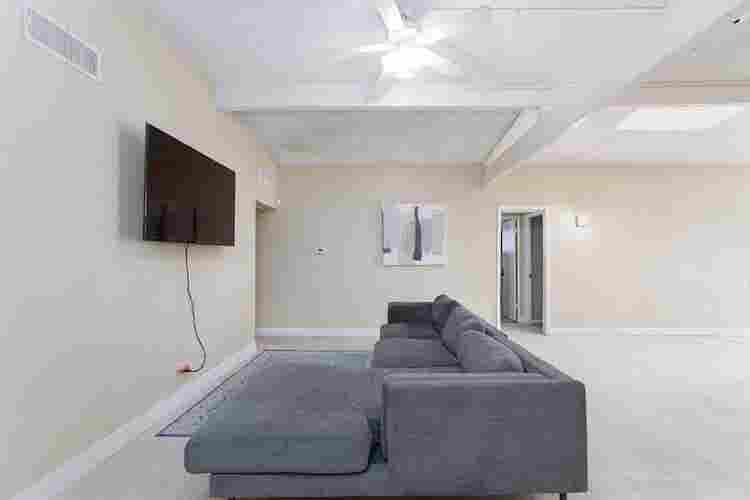Fully Furnished Room in Las Vegas