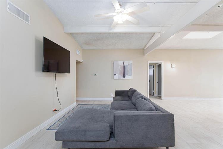 Fully Furnished Room in Las Vegas