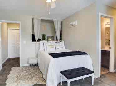 Looking to sublease a roomm