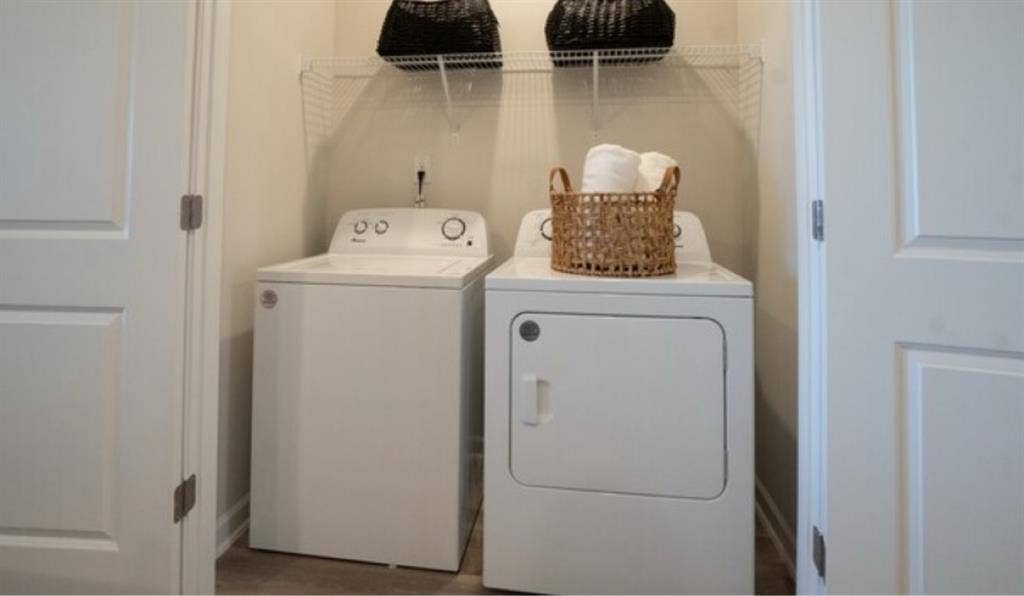 Roommate wanted
