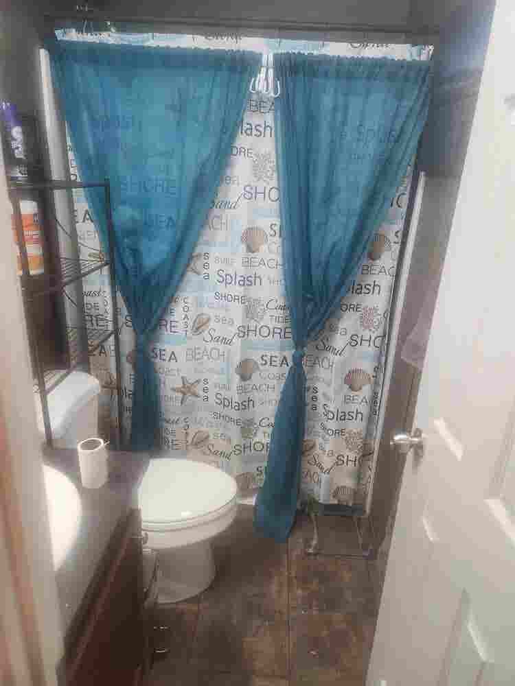 #1 Spare room for rent Lawrencevill
