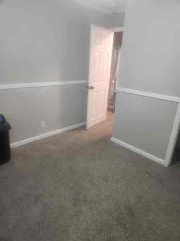 #1 Spare room for rent Lawrencevill