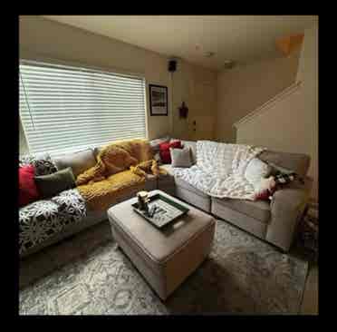 Private room w/ shared bathroom!