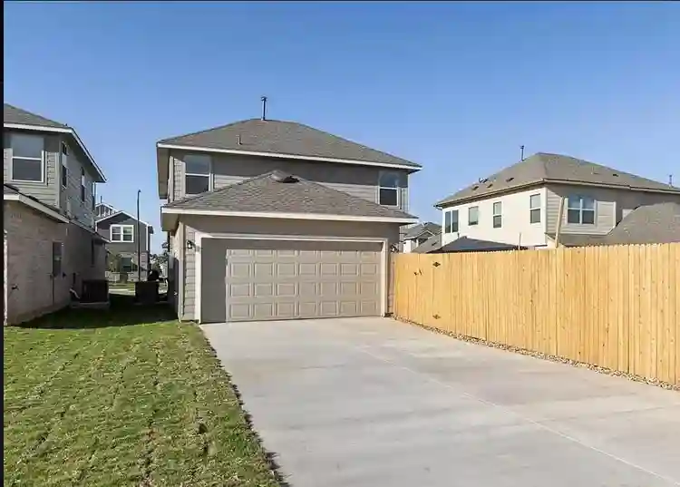 Tenant for private room