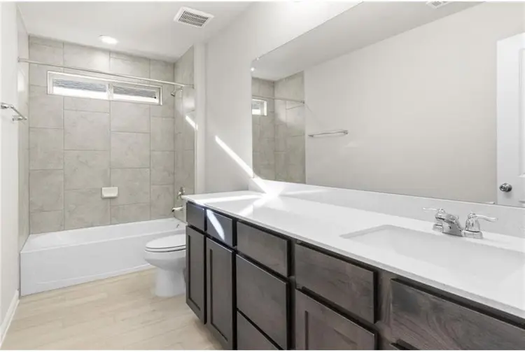 Tenant for private room