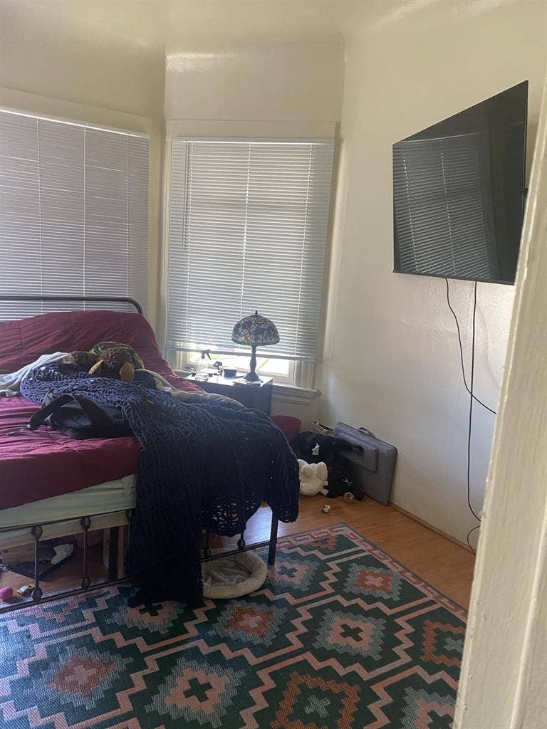 Summer Sublet