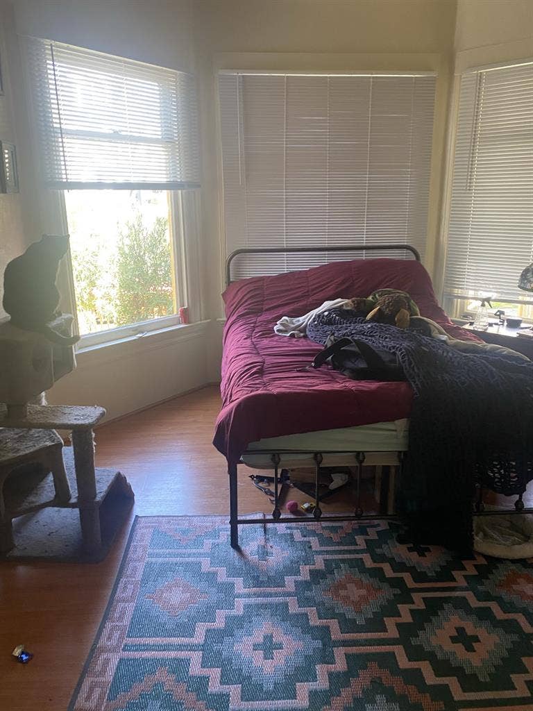 Summer Sublet