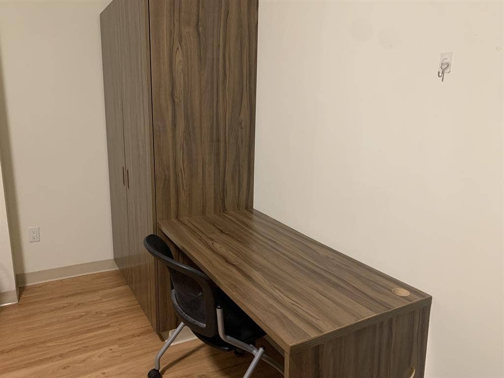 SUMMER SUBLET