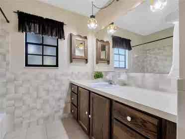 Clean Cozy Furnished Room