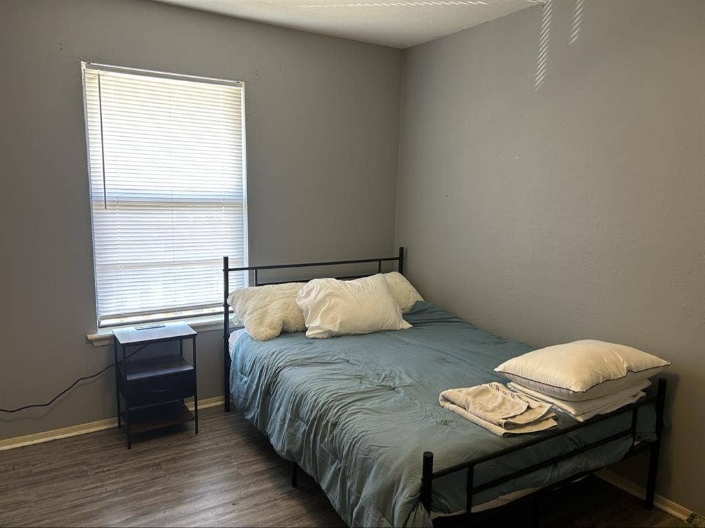 Looking to fill second bedroom