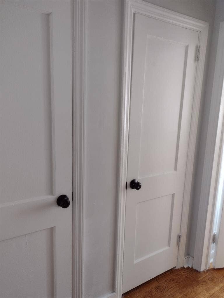 CLEAN, QUIET 2-ROOM SUITE Incl Util
