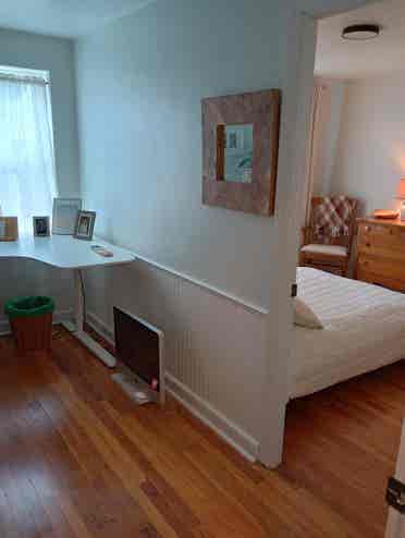 CLEAN, QUIET 2-ROOM SUITE Incl Util