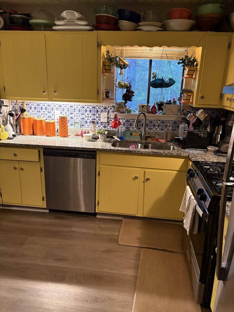 Room in beautiful Decatur home,