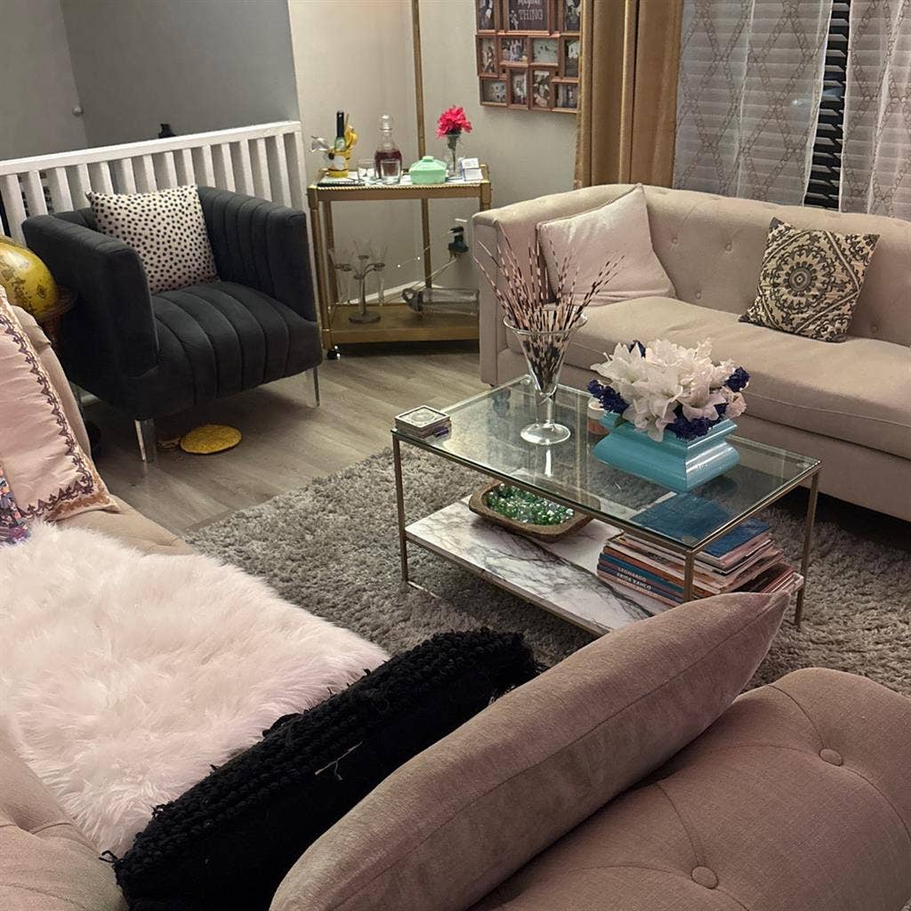 Room in beautiful Decatur home,