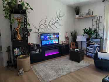 Central Room available!!