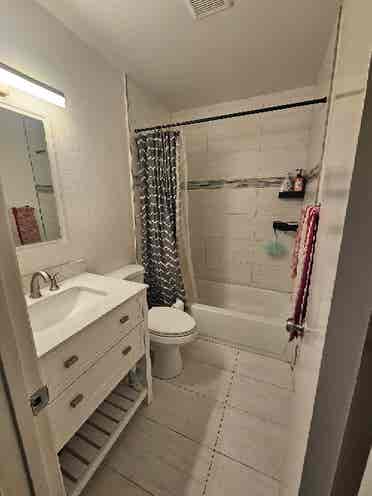 Central Room available!!
