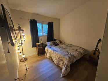 Central Room available!!