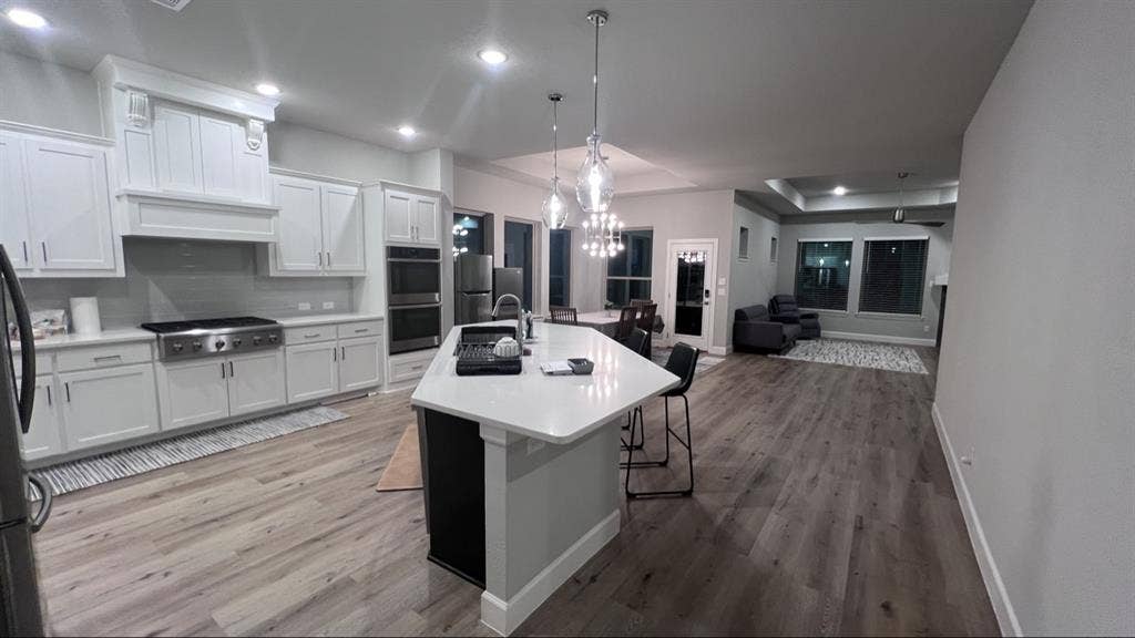 Room Available in Arlington-Female