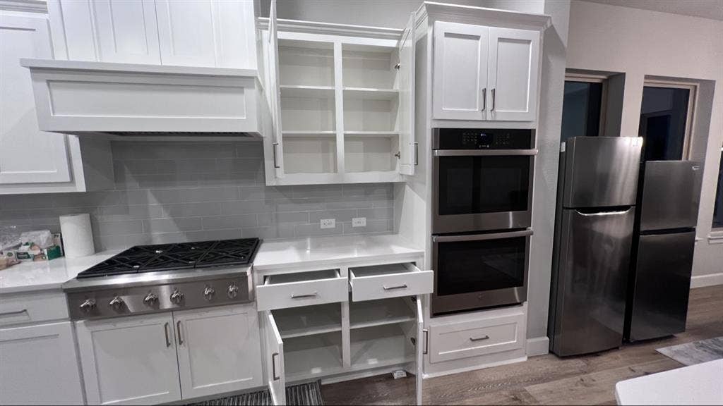 Room Available in Arlington-Female