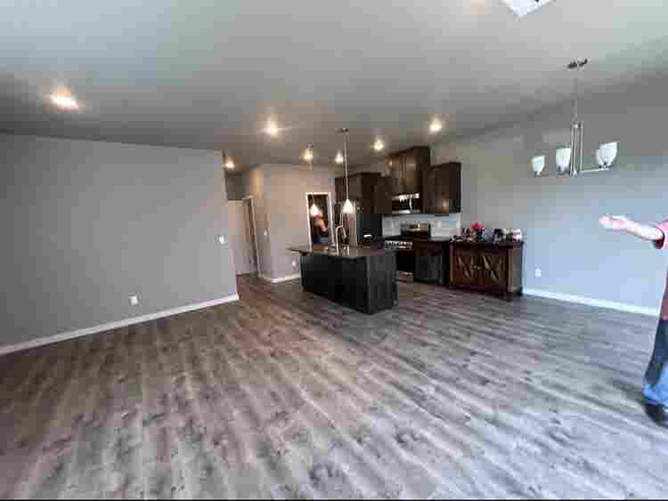 Roommate wanted Vancouver, WA!