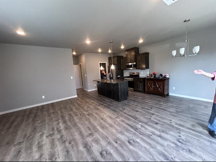 Roommate wanted Vancouver, WA!