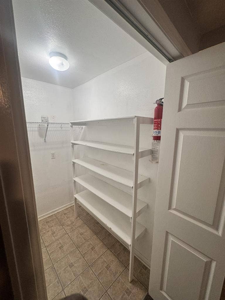 Cozy -Bath Furnished