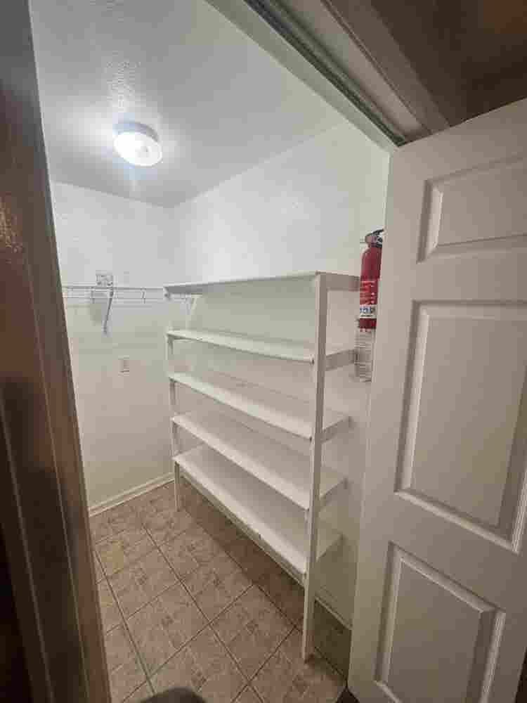 Cozy -Bath Furnished