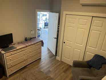 Room close to downtown & hospital