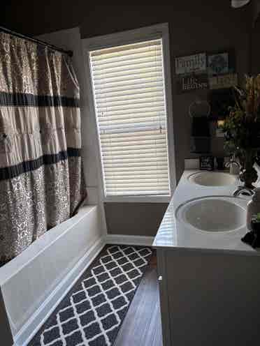 Available- 1 Bed and Bath / mo