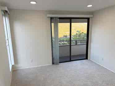 Panorama Heights, Newly Renovated