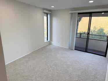 Panorama Heights, Newly Renovated
