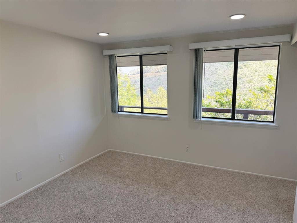 Panorama Heights, Newly Renovated