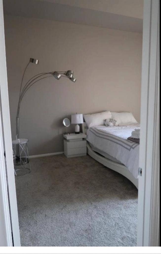 Furnished room and bathroom