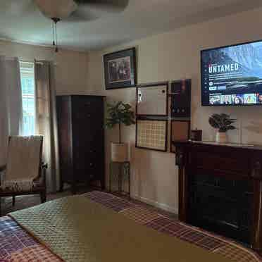 Fully furnished room for rent