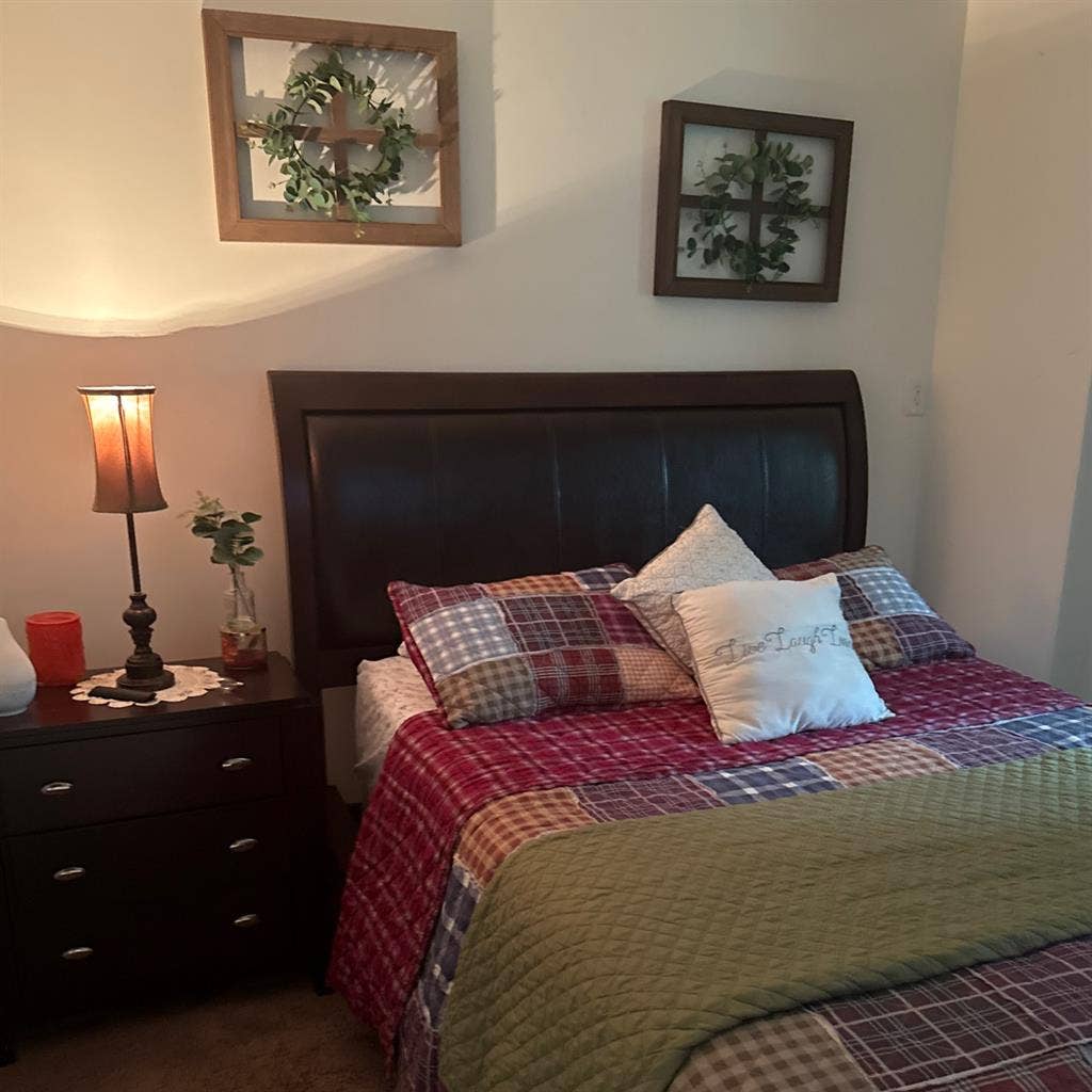 Fully furnished room for rent