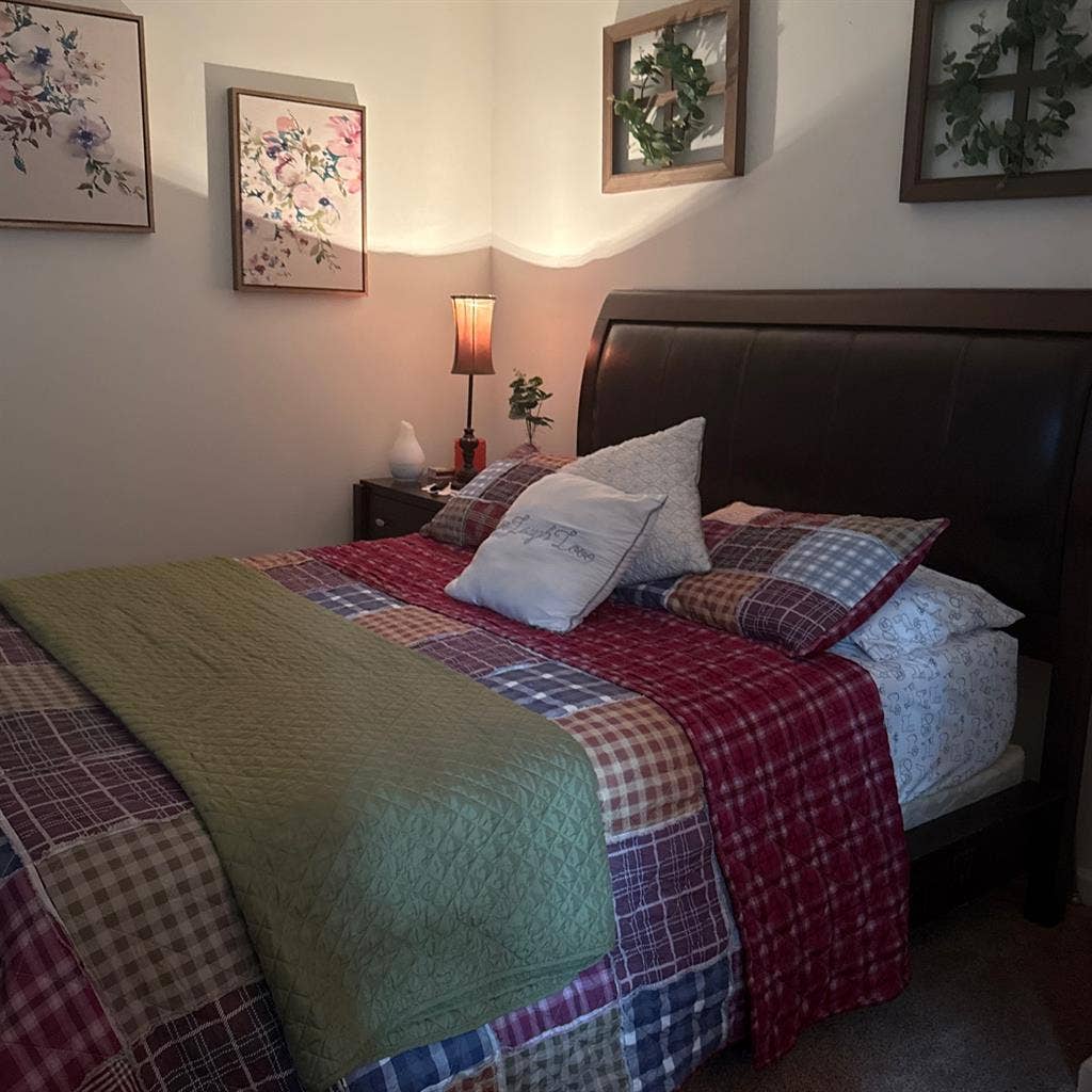 Fully furnished room for rent