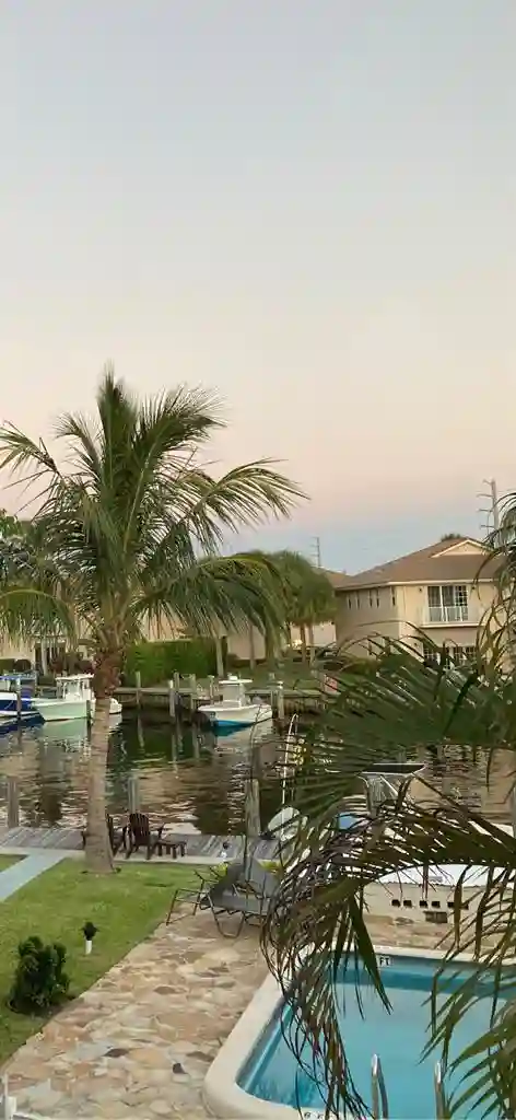 Room for Rent in Pompano Beach, FL