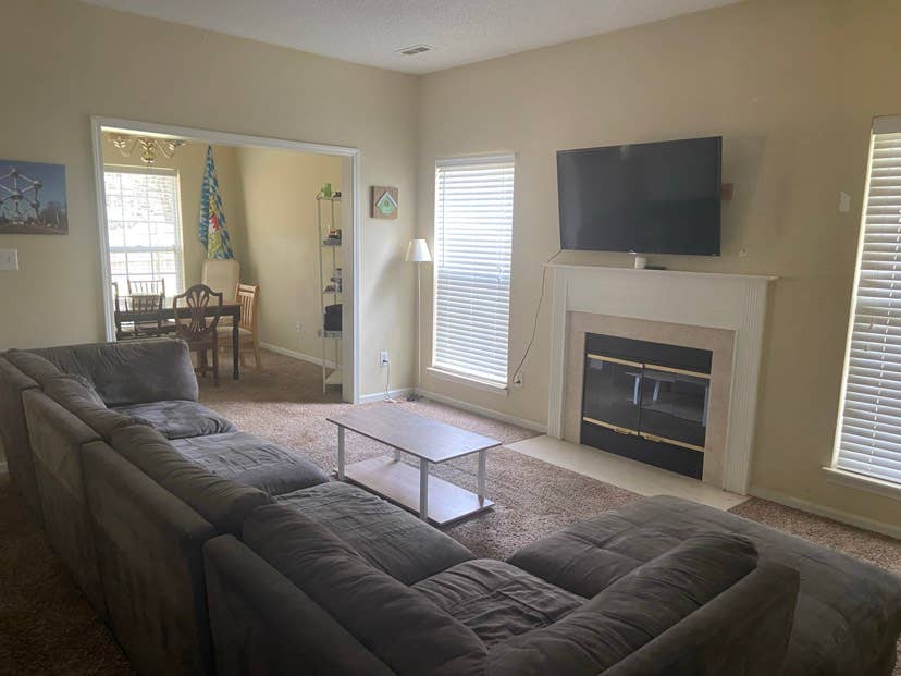 Looking for a roommate