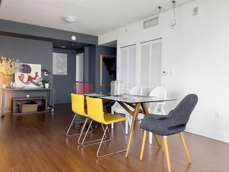 Private room w/bath Downtown Miami