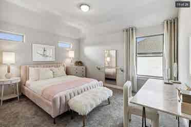 /mon PRIVATE room with bathroom