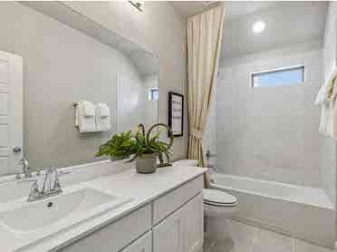 /mon PRIVATE room with bathroom