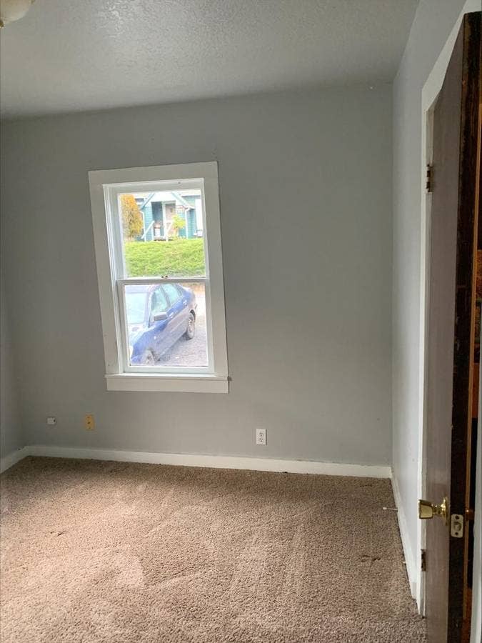 Shared House - Pet Friendly
